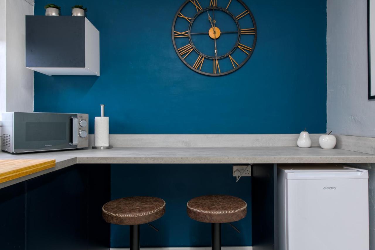 Rookwood House - Spacious Home With Free Parking - Short Stay Leeds Leeds  Exterior photo
