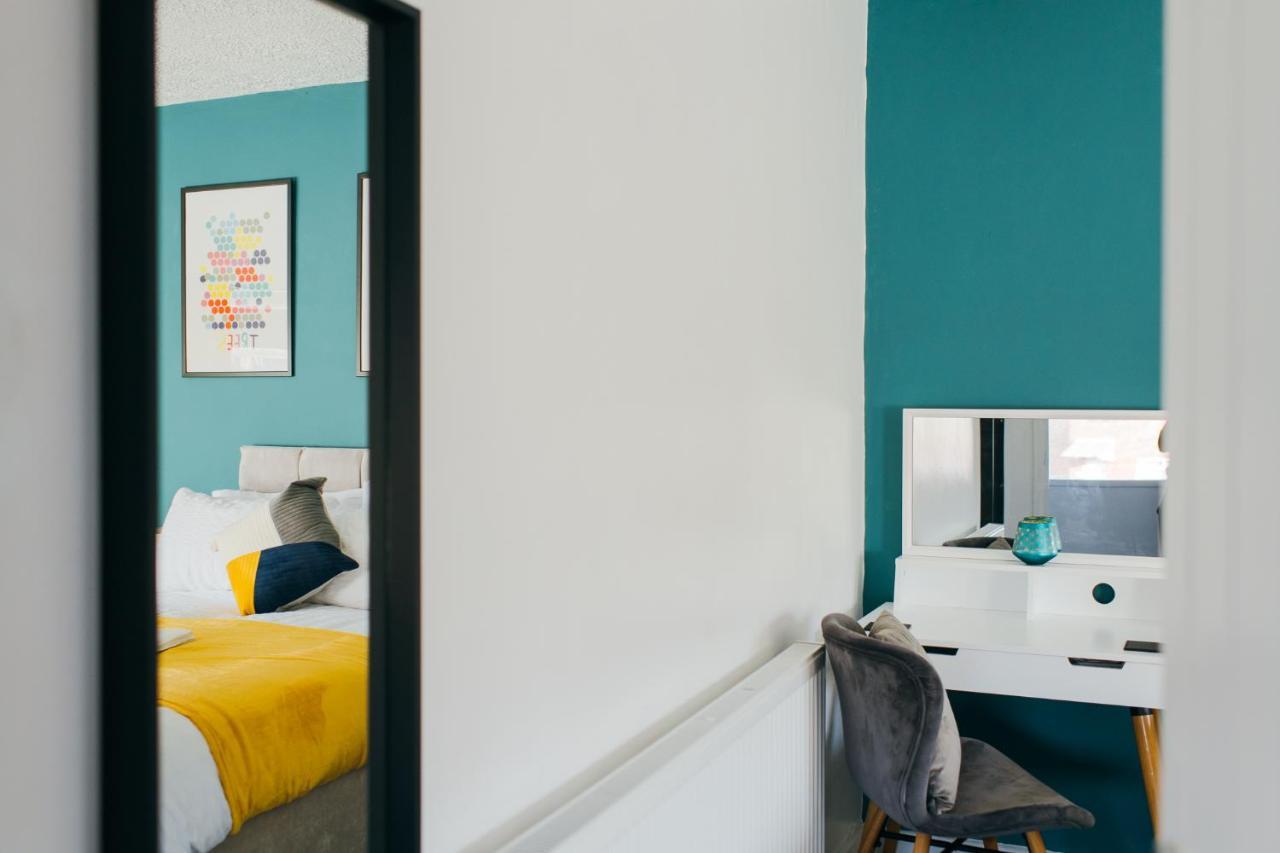 Rookwood House - Spacious Home With Free Parking - Short Stay Leeds Leeds  Exterior photo