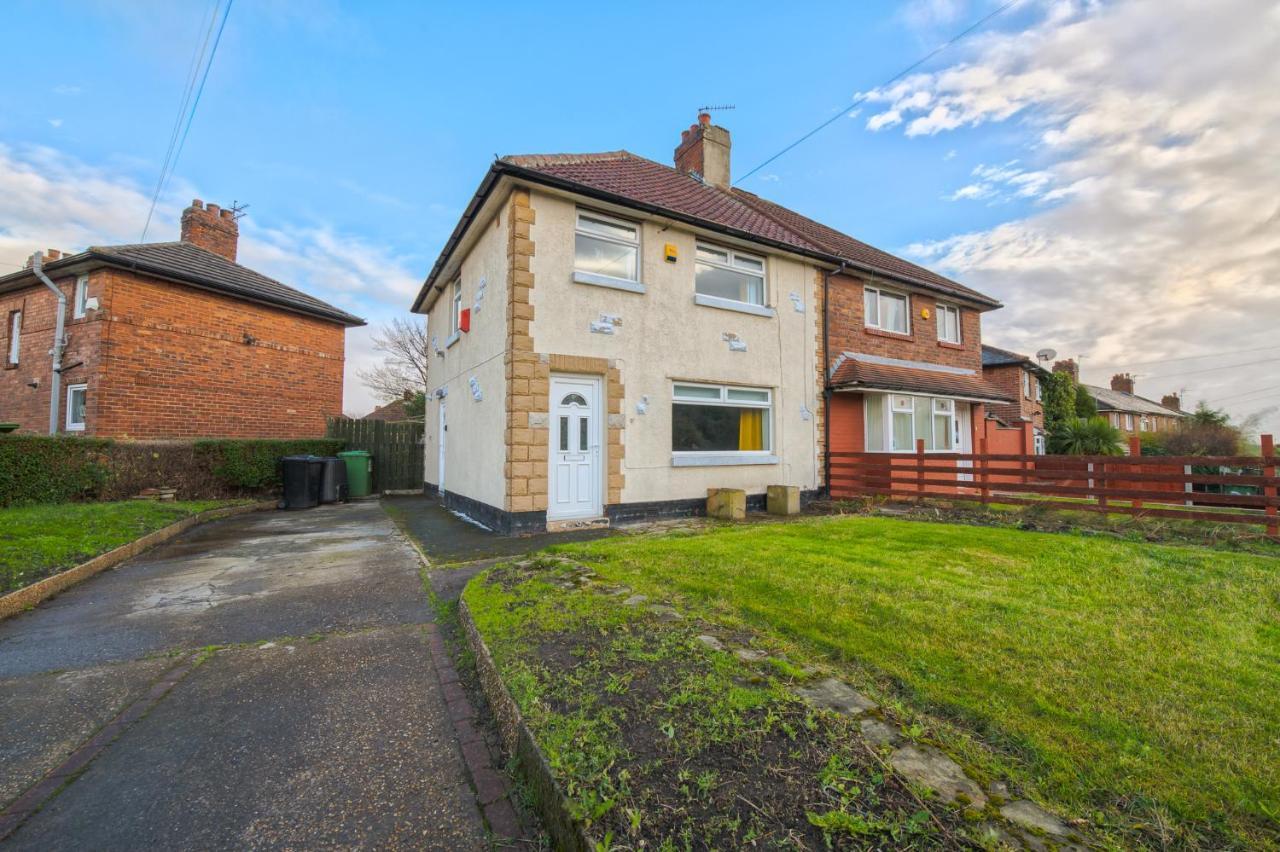 Rookwood House - Spacious Home With Free Parking - Short Stay Leeds Leeds  Exterior photo